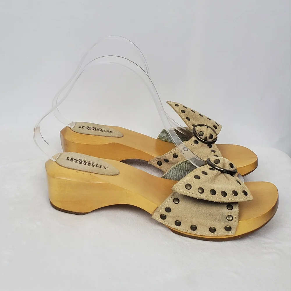 Seychelles Wood Tan Studded Sandals 8.5